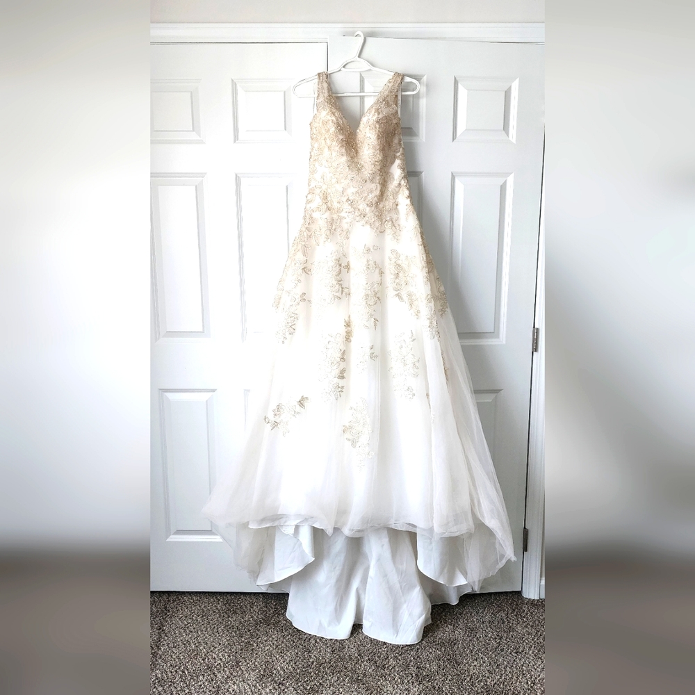 David Bridal Wedding Dress